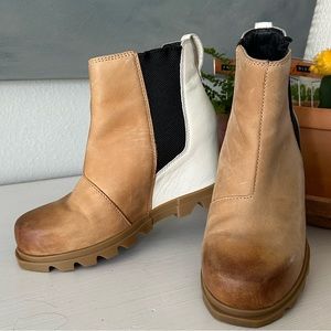 Sorel wedge booties. Size 7
